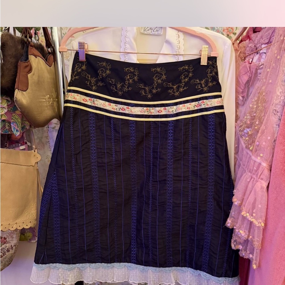Snak Anthropologie Black and Gold Embroidered Skirt 4